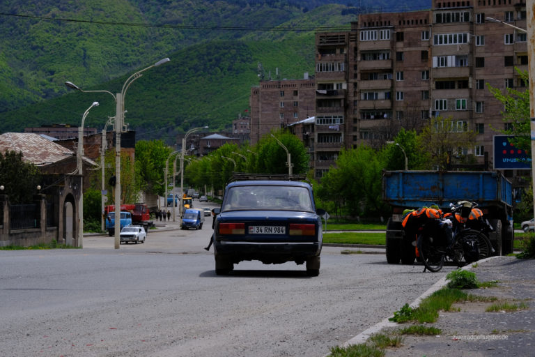 Mehr über den Artikel erfahren Auf ins LadaLand