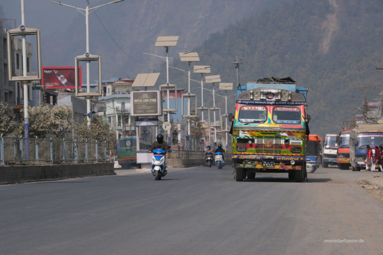 Read more about the article Auf dem Siddartha Highway gen Himalaya