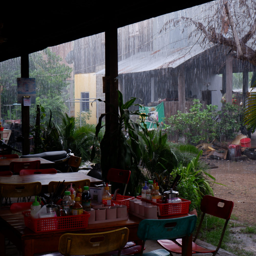 In der Regenzeit durch Kambodscha